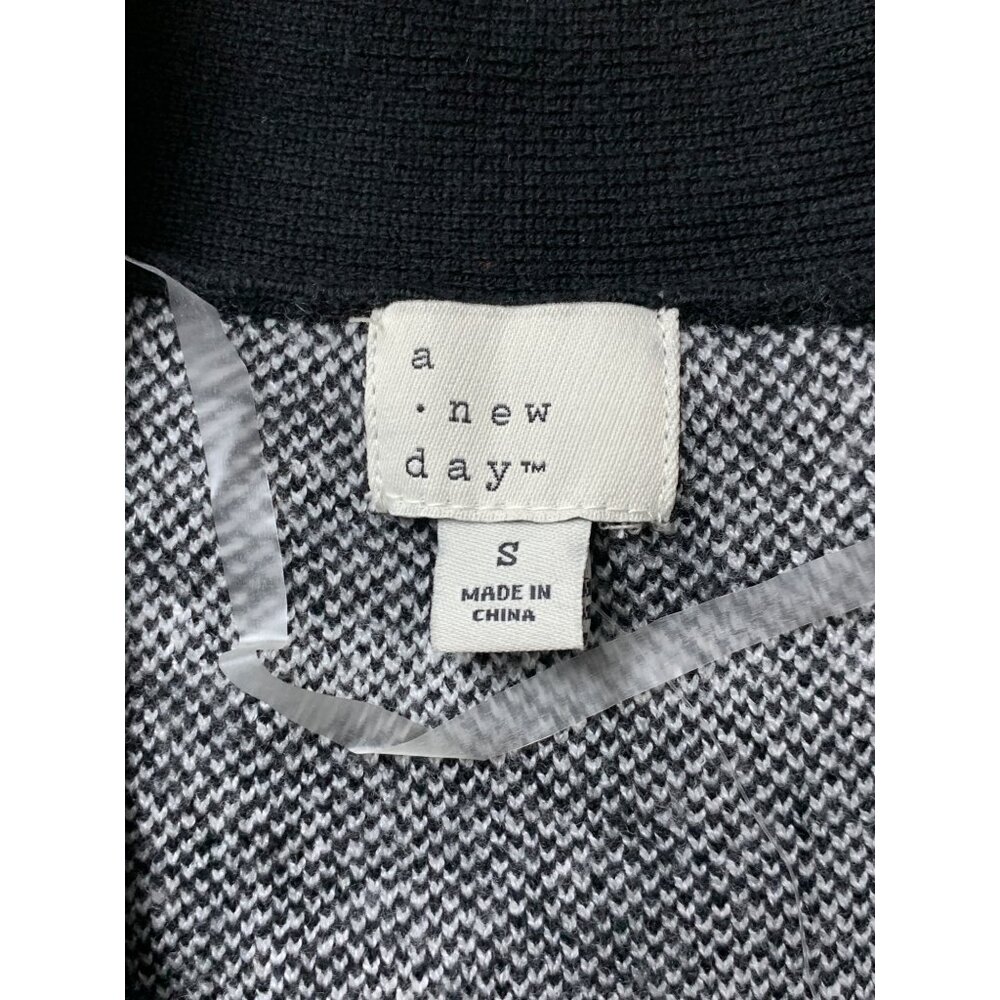 A New Day Womens Black Plaid Button-Up Cardigan Sweater With Pockets Size Small - Picture 11 of 14